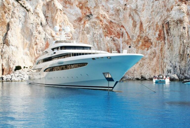 quanto inquinano yacht privati